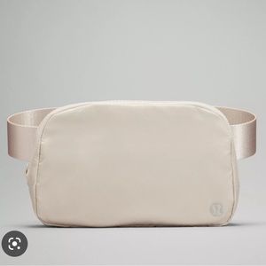 NWT Lululemon Belt bag